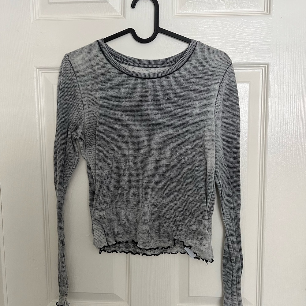 American Eagle Grey Long Sleeve Crop Top